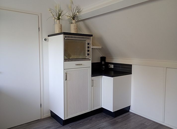 Vacation home DG1648 in Second Exloermond, Drenthe with spacious garden and modern architecture.