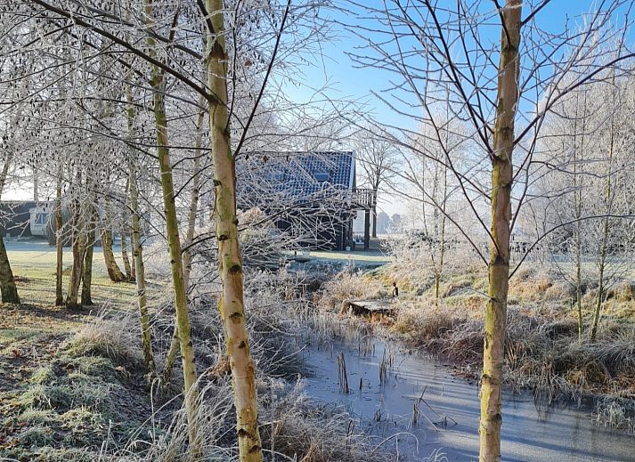 Modern kitchen in vacation home DG1648 in Second Exloermond, Drenthe.