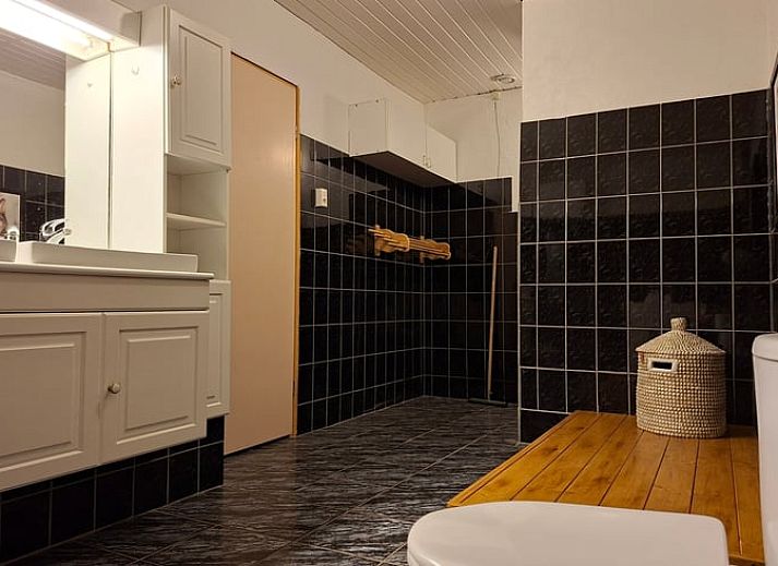 Gezellige keuken in Vakantiehuis in Odoornerveen, perfect voor een ontspannen verblijf, Zuidoost Drenthe, Drenthe.