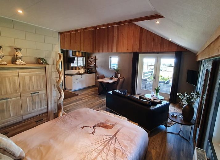 Vakantiehuisje in Fluitenberg met luxe veranda en uitzicht op Drentse natuur in Zuidwest Drenthe.