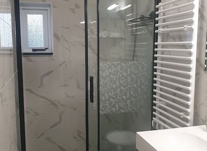 Eethoek in Huisje in Doldersum, chalet in Zuidwest Drenthe, Drenthe