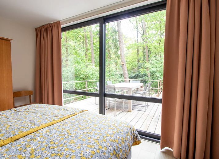 Cozy living room of Holiday Home in Doldersum, Southwest Drenthe, with modern kitchen and cozy interior for a relaxing stay.