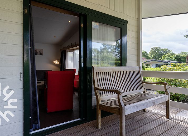 Zandstrand en meer in de buurt van DG181 vakantiehuis in Doldersum, Drenthe.