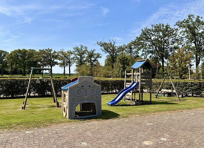 DG1706 Ferienhaus in Havelte, Drenthe mit reizvollem Reetdach und gruener Umgebung.