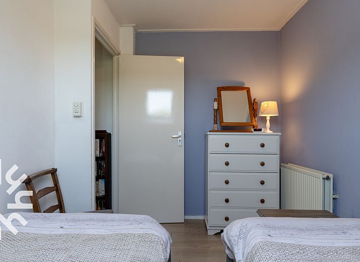 Parkeerplaats bij DG264 vakantiehuis in Diever, Zuidwest Drenthe. Ruime en schaduwrijke plek.