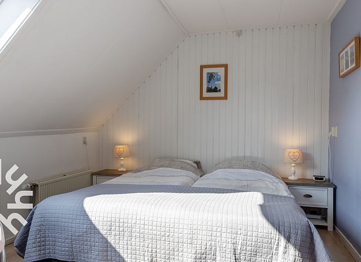 Parkeerplaats bij DG264 vakantiehuis in Diever, Zuidwest Drenthe. Ruime en schaduwrijke plek.