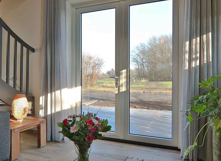 Spacious garden at DG1415, vacation home in Zuidwolde, surrounded by nature.