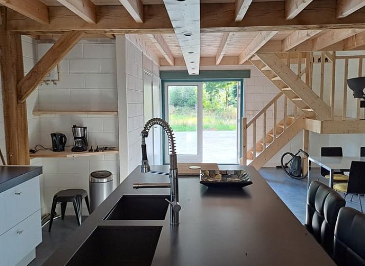 Vakantiehuis in Zuidwolde met charmante houten gevel, gelegen in het schilderachtige Zuidwest Drenthe voor een rustgevend verblijf.