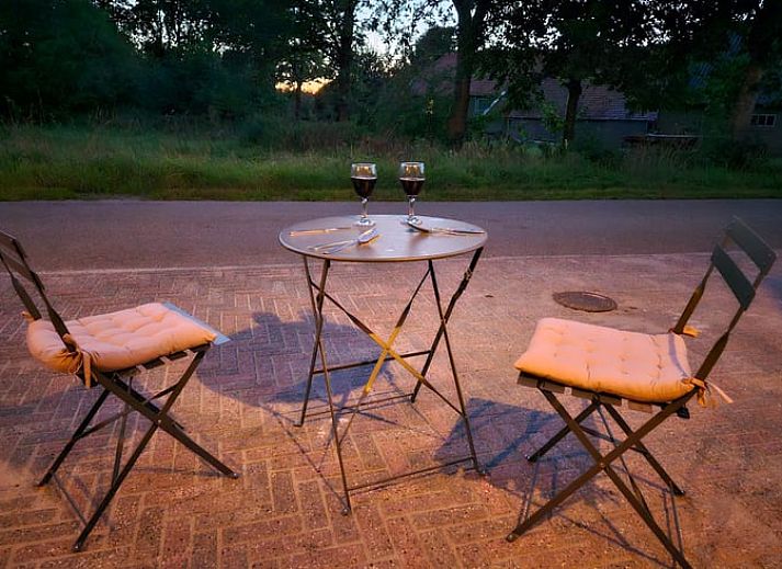 Vakantiehuis in Zuidwolde met charmante houten gevel, gelegen in het schilderachtige Zuidwest Drenthe voor een rustgevend verblijf.