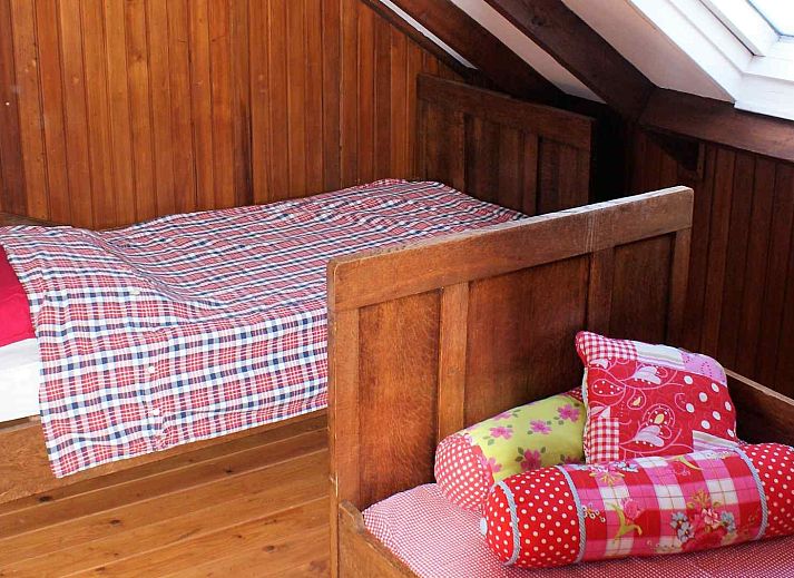 Vakantiehuis DG1377 in Zuidwolde, Drenthe, omgeven door groene natuur en rustieke charme.