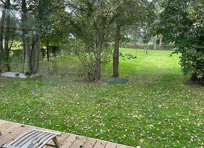 Gemuetliches Schlafzimmer in Huisje in Ruinen, Ferienhaus in Suedwest-Drenthe. Bequemes Bett und ruhige Atmosphaere fuer ultimative Entspannung.