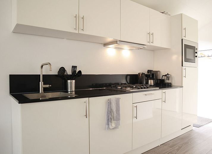 Detached house in Ruinen, a charming vacation home in Southwest Drenthe, surrounded by nature and featuring an inviting terrace.