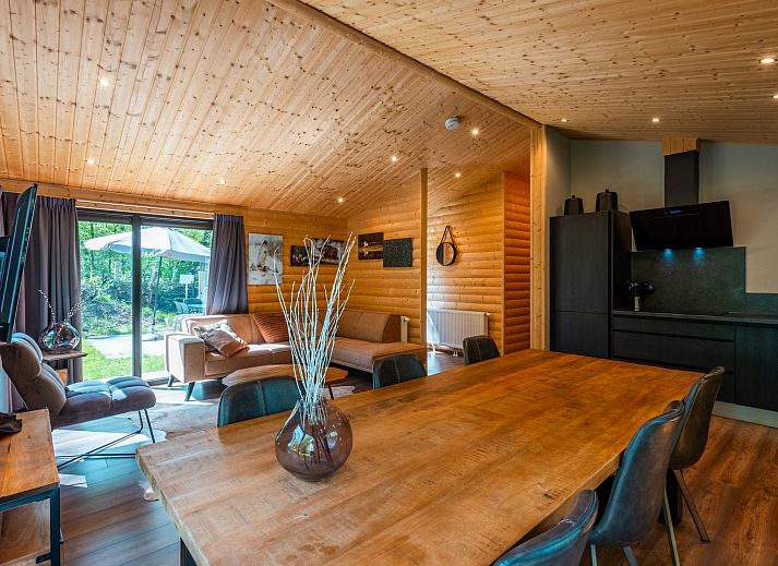 Verblijf 200796 - Vakantiewoning Zuidwest Drenthe - Vakantiehuis Vakantiepark De Wiltzangh - Esborg Lodge Hottub