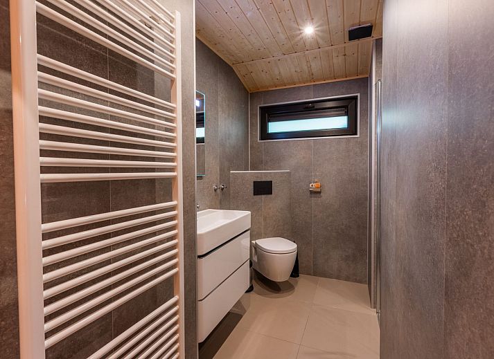 Verblijf 200796 - Vakantiewoning Zuidwest Drenthe - Vakantiehuis Vakantiepark De Wiltzangh - Esborg Lodge Hottub