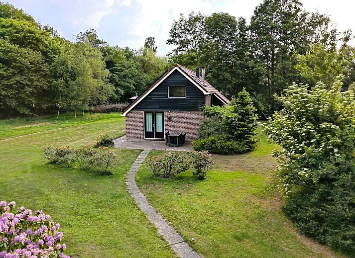 Verblijf 201258 • Vakantiewoning Zuidwest Drenthe • Karakteristiek 2 persoons vakantiehuis met pelletkachel in
