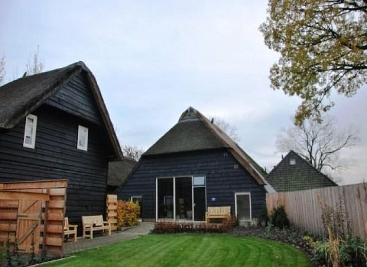 Unterkunft 201442 • Ferienhaus Zuidwest Drenthe • Groepsaccommodatie naast een wijngaard voor 11 personen in 