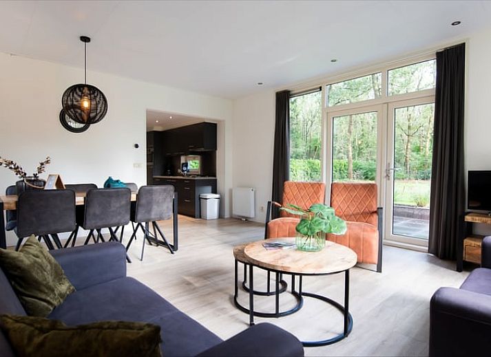 Ferienhaus in Zorgvlied, Suedwest-Drenthe, umgeben von gruener Natur, ideal fuer einen erholsamen Aufenthalt in ruhiger Umgebung.