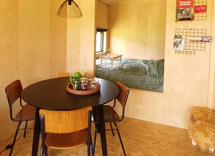 Vacation cottage in Vledder, Southwest Drenthe, with terrace and green surroundings.