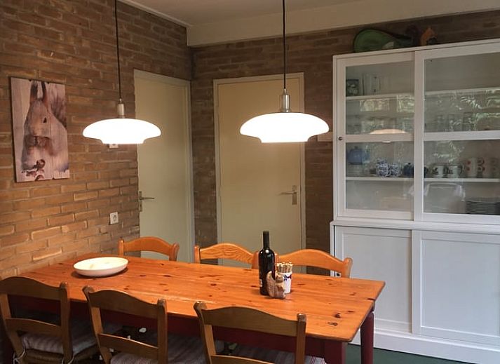 Aussenansicht Ferienhaus in Wateren, Westerveld mit Blick auf die gruene Umgebung von Suedwest-Drenthe.