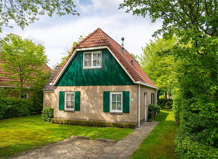 Guest house 201843 - Bungalow Zuidwest Drenthe - Hunerwold State | 4-persoons bungalow | 4L