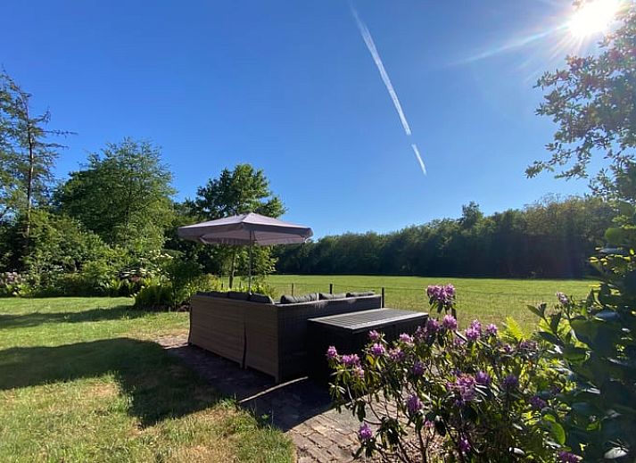 Ferienhaus in Wittelte mit gemuetlichem Vordach, ideal fuer das Leben im Freien in Suedwest-Drenthe.