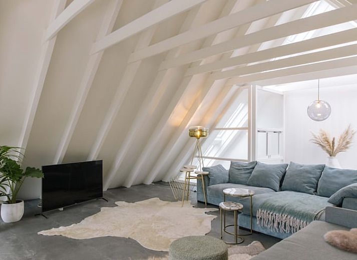 Ferienhaus in Uffelte, Suedwest-Drenthe, versteckt in der Herbstlandschaft, Ferienhaus inmitten der Natur.