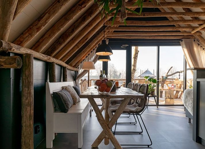 Ferienhaus in Ansen, einzigartiges Baumhaus-Erlebnis inmitten der Natur in Suedwest-Drenthe.