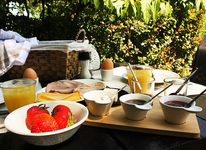 Gezellige woonkamer van Huisje in Veeningen, vakantiehuis in Zuidwest Drenthe.