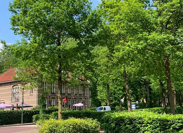 Koffiecorner in Vakantiehuis in Frederiksoord, Zuidwest Drenthe, voorzien van koffiezetapparaten voor een ontspannen verblijf.