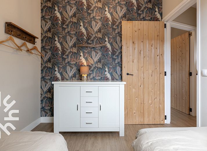 Modern shower in DG1027 vacation home in Frederiksoord, Drenthe.