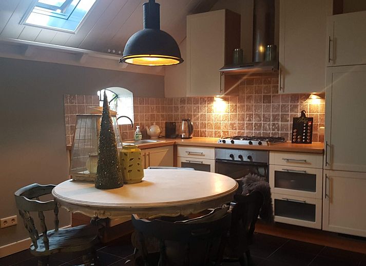 Entdecken Sie die ruhige, waldreiche Umgebung des Ferienhauses DG2026 in Dieverbrug, im Suedwesten von Drenthe, ideal fuer Naturliebhaber.