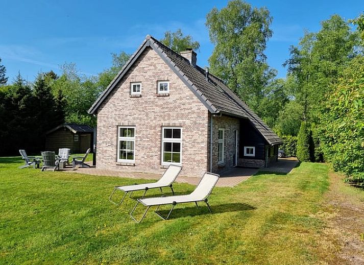 Rustikales Ferienhaus in Oude Willem mit gruenem Garten im Suedwesten von Drenthe, ideal fuer Naturliebhaber.