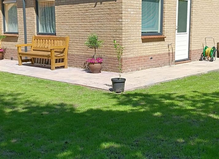 Vacation home in Oude Willem with sunny terrace and green garden in Southwest Drenthe.