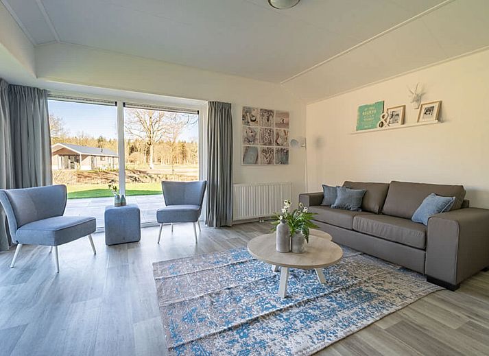 Freistehendes Haus in Biddinghuizen, Ferienhaus in Flevoland mit sonniger Terrasse und grner Umgebung, ideal zum Entspannen.