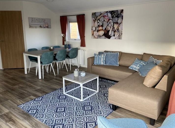 Freistehendes Haus in Biddinghuizen mit groem Garten und Terrasse, ideal gelegen im grnen Oostelijk Flevoland, Flevoland.