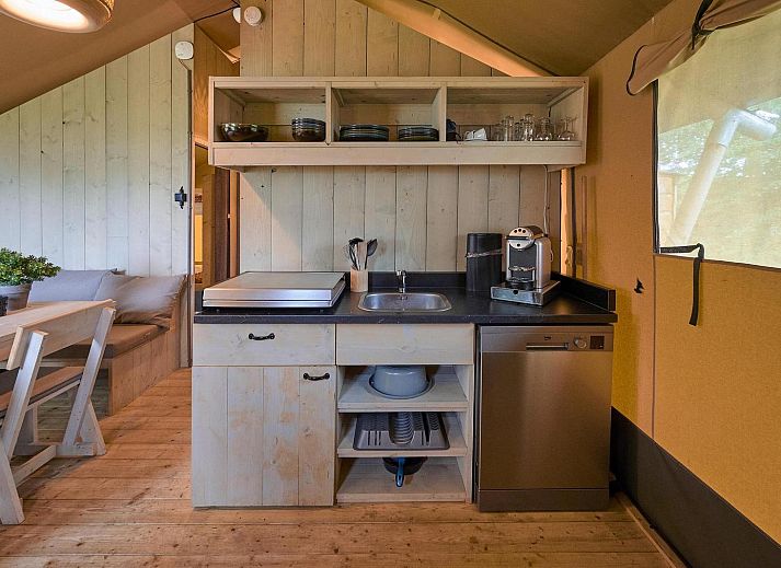 Cozy glamping lodges at Safaritent Wood in Biddinghuizen, surrounded by nature in Eastern Flevoland.