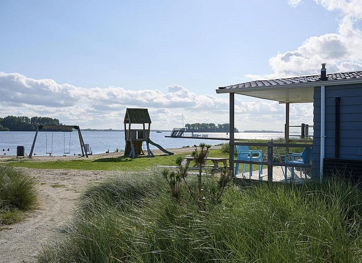 Unterkunft 2101143 - Ferienhaus Oostelijk Flevoland - Strandhuisje | 4 Personen