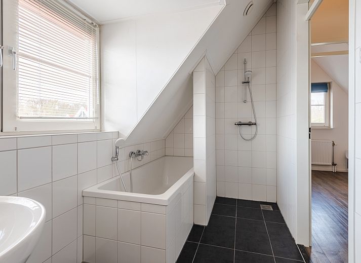 Verblijf 210115 - Bungalow Oostelijk Flevoland - Waterparc Veluwemeer | 6-persoons villa | 6C3