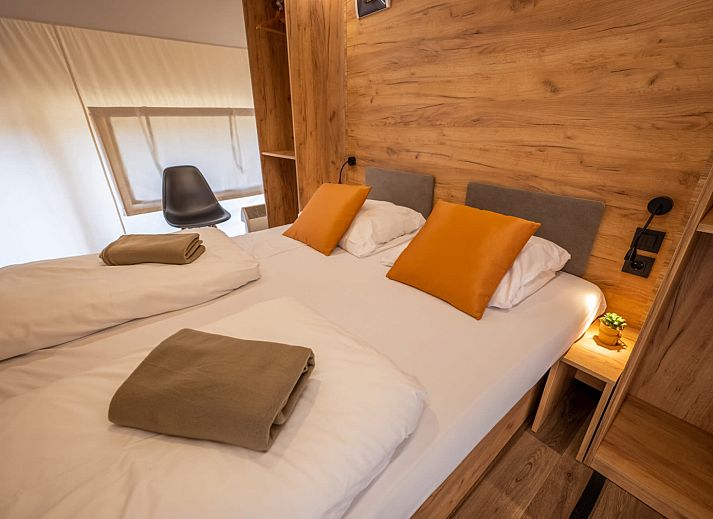 Guest house 2101165 - Tent house Oostelijk Flevoland - Glampingtent Beachfront Luxe