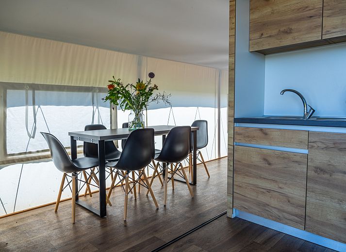 Guest house 2101165 - Tent house Oostelijk Flevoland - Glampingtent Beachfront Luxe