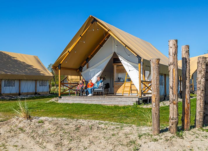Verblijf 2101166 • Tenthuis Oostelijk Flevoland • Glampingtent Beachfront Luxe 4