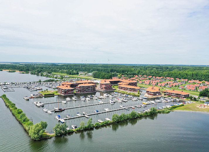 Guest house 2101206 - Holiday property Oostelijk Flevoland - Geschakelde woning in Biddinghuizen