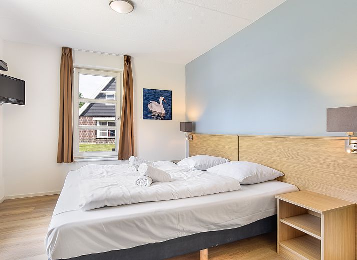 Floor plan of the Waterparc Veluwemeer 16-person villa in Biddinghuizen, Flevoland, featuring spacious bedrooms and modern bathrooms.