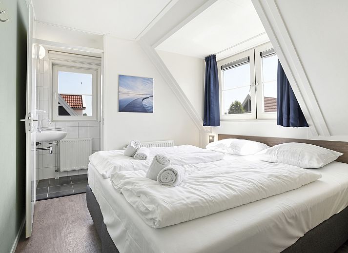 Floor plan of the Waterparc Veluwemeer 10-person villa in Biddinghuizen, with spacious bedrooms and modern bathrooms in Flevoland.