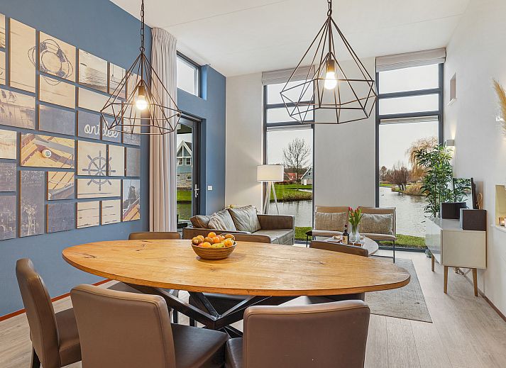Waterparc Veluwemeer - Villa fuer 6 Personen in Biddinghuizen, Flevoland, mit moderner Architektur und gruener Umgebung.