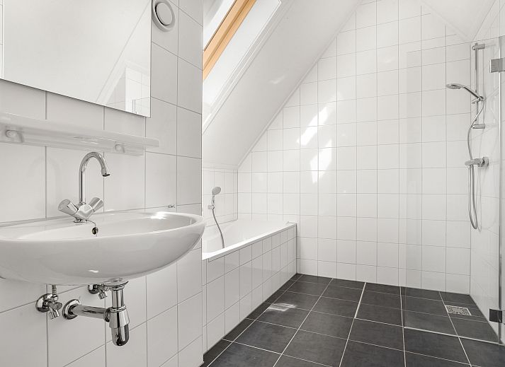 Unterkunft 2101226 - Bungalow Oostelijk Flevoland - Waterparc Veluwemeer | 22-persoons villa | 22L