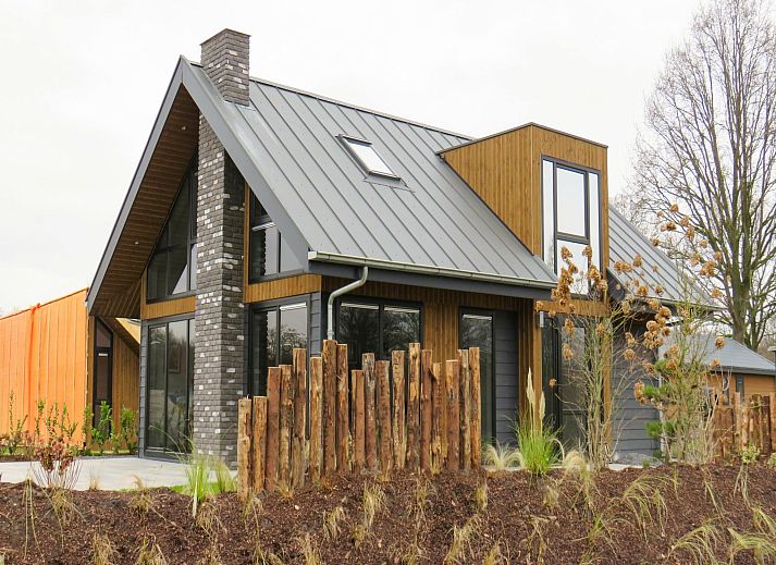 Verblijf 210127 • Bungalow Oostelijk Flevoland • Waterparc Veluwemeer | 4-persoonsvilla - luxe | Type 4BL2