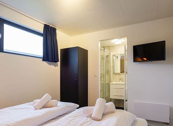 Guest house 210148 - Bungalow Oostelijk Flevoland - Waterparc Veluwemeer | 8-persoons bungalow | 8C1