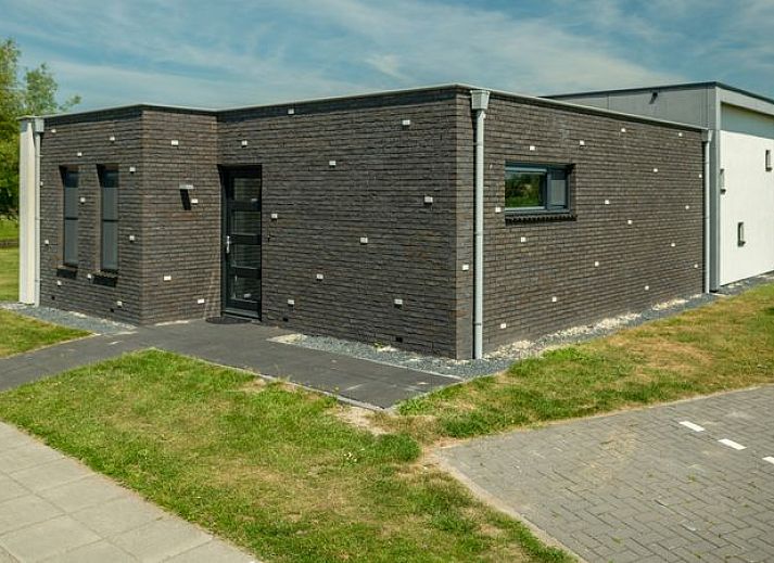 Guest house 210148 - Bungalow Oostelijk Flevoland - Waterparc Veluwemeer | 8-persoons bungalow | 8C1