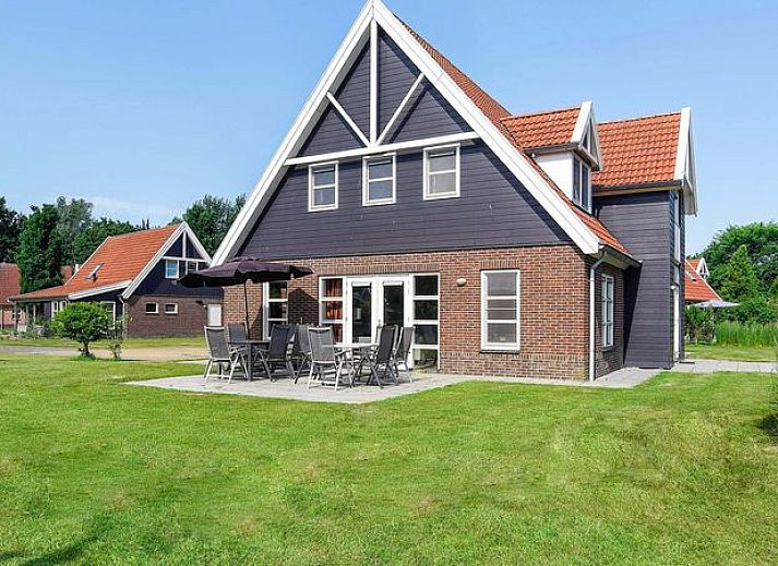 Verblijf 210157 • Bungalow Oostelijk Flevoland • Waterparc Veluwemeer | 16-persoons villa | 16N